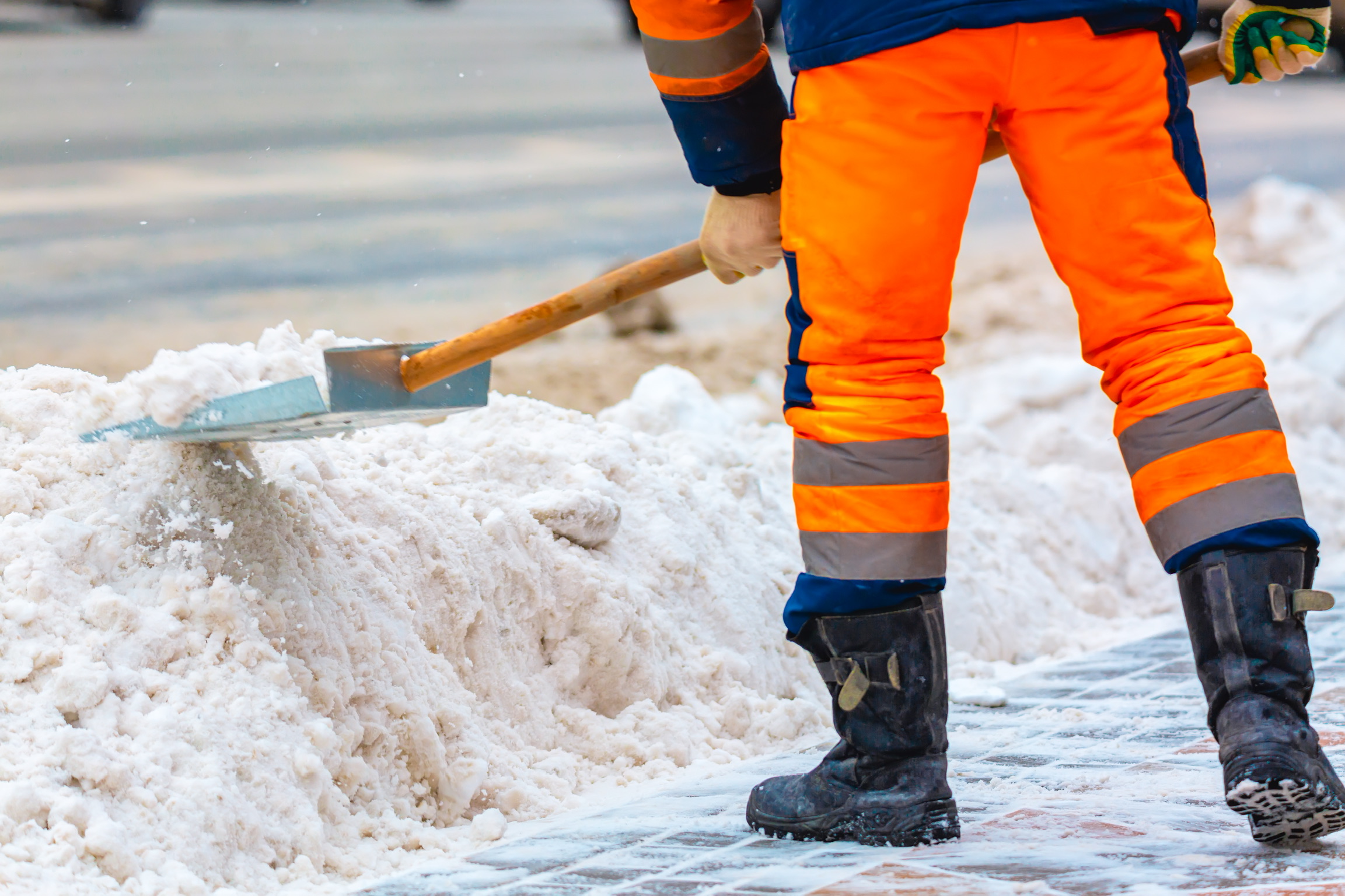 Snow removal equipment
